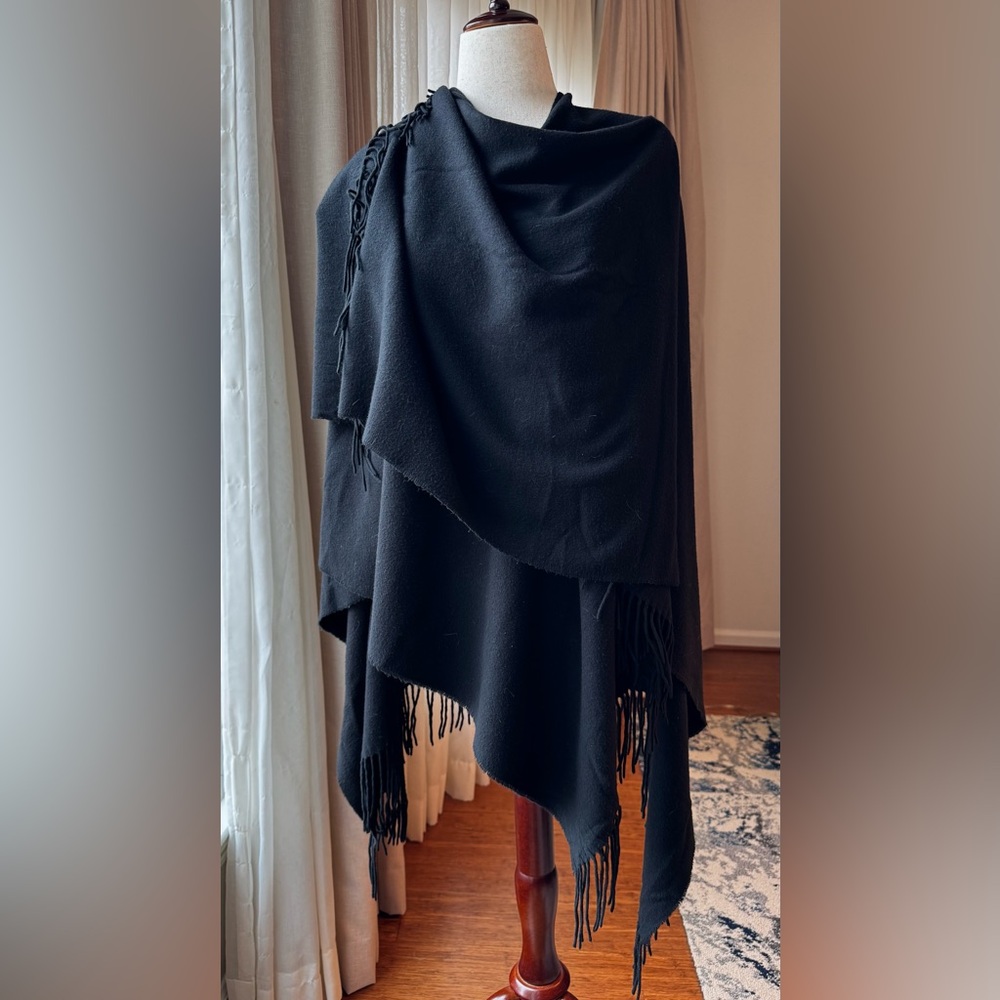 Acrylic Fleece Wrap